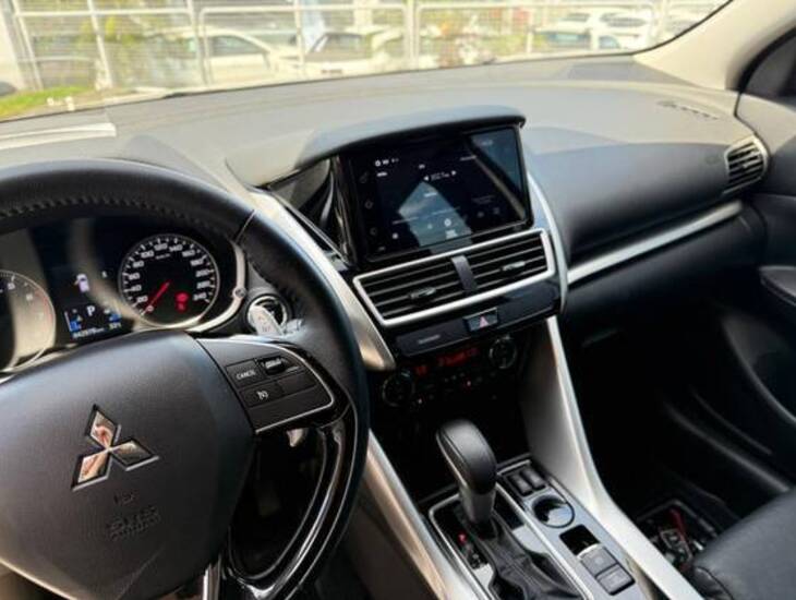 galeria ECLIPSE CROSS