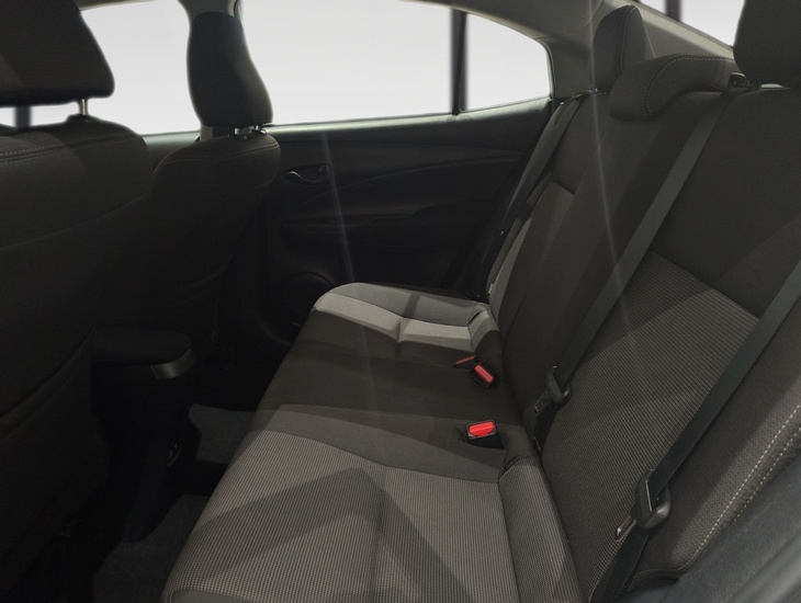 galeria Yaris Sedan