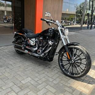 Harley Davidson Breakout FXBR