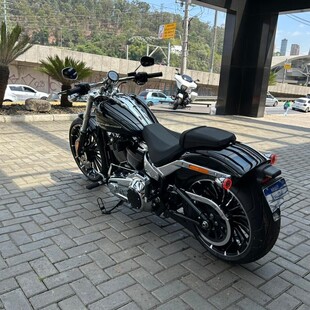 Harley Davidson Breakout FXBR