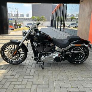 Harley Davidson Breakout FXBR