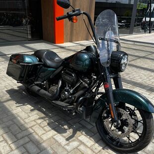 Harley Davidson Road King Special FLHRXS ROAD KING SPECIAL FLHRXS