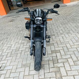 Harley Davidson Softail FXDR