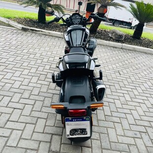 Harley Davidson Softail FXDR