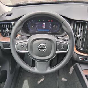 Volvo XC60 2.0 T8 RECHARGE PLUS AWD GEARTRONIC