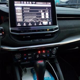 Jeep COMMANDER 1.3 T270 TURBO FLEX LIMITED AT6