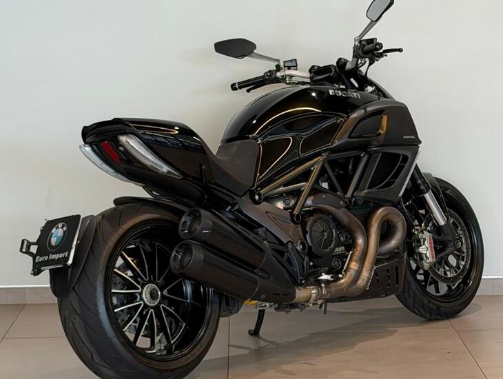 galeria Diavel