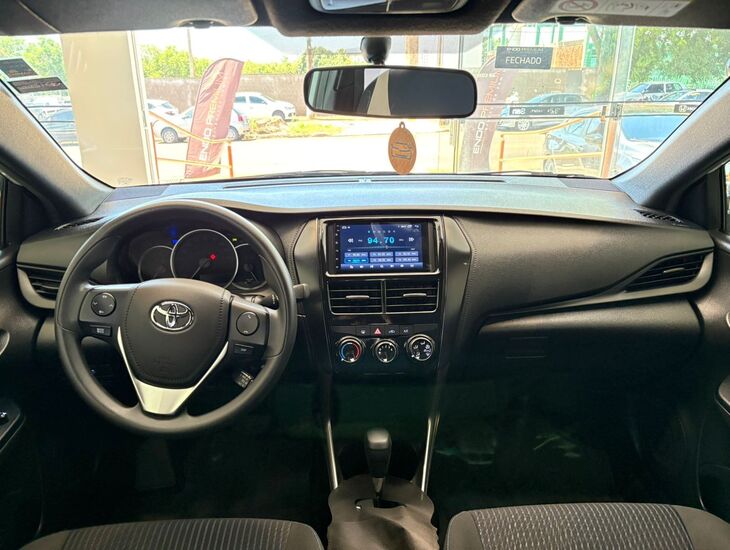 galeria YARIS XL LIVE HATCH 1.3 FLEX