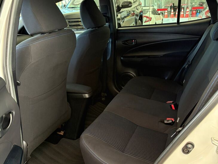 galeria YARIS XL LIVE HATCH 1.3 FLEX