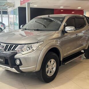 Mitsubishi L200 TRITON 2.4 16V TURBO DIESEL SPORT HPE TOP CD 4P 4X4 AUTOMÁTICO