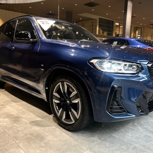 Bmw iX3 M Sport (Aut.) (Elétrico)