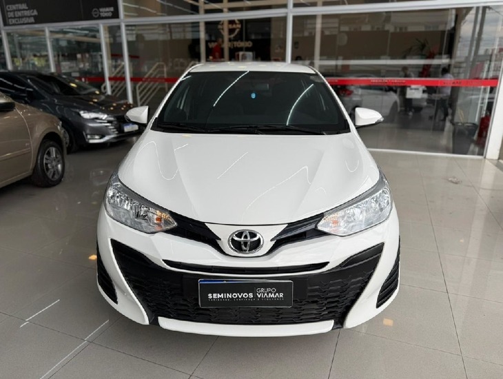 galeria YARIS
