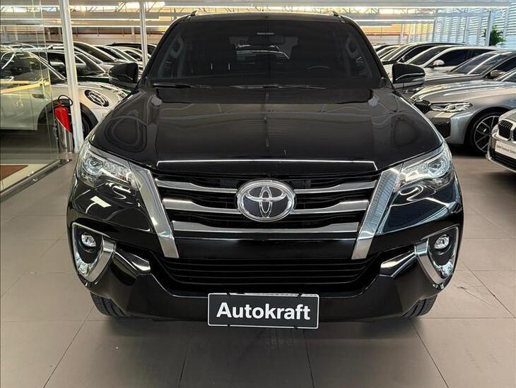 galeria HILUX SW4
