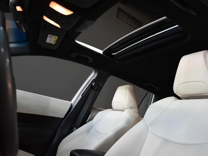 galeria COROLLA CROSS