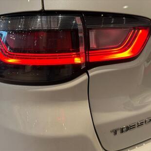 Jeep COMPASS 2.0 TD350 TURBO DIESEL LONGITUDE AT9