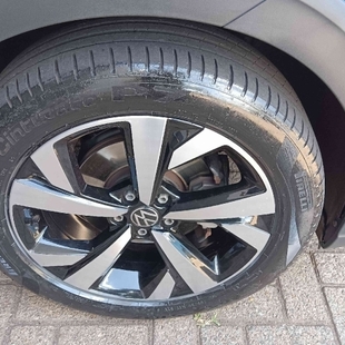 Volkswagen NIVUS 1.0 200 TSI TOTAL FLEX HIGHLINE AUTOMÁTICO