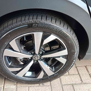 Volkswagen NIVUS 1.0 200 TSI TOTAL FLEX HIGHLINE AUTOMÁTICO