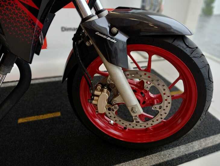 galeria CB 250F TWISTER CBS