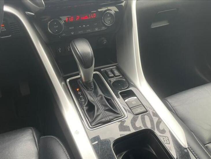 galeria ECLIPSE CROSS