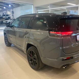 Jeep COMMANDER 2.0 HURRICANE 4 TURBO GASOLINA BLACKHAWK AT9