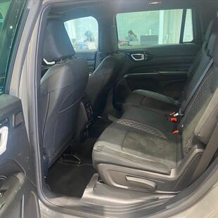 Jeep COMMANDER 2.0 HURRICANE 4 TURBO GASOLINA BLACKHAWK AT9