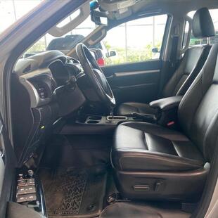 Toyota HILUX 2.8 D-4D TURBO DIESEL CD SRV 4X4 AUTOMÁTICO