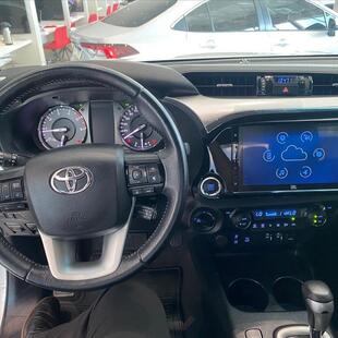 Toyota HILUX 2.8 D-4D TURBO DIESEL CD SRX PLUS 4X4 AUTOMÁTICO