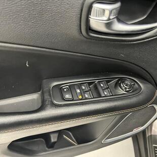 Jeep COMPASS 2.0 16V FLEX LONGITUDE AUTOMÁTICO