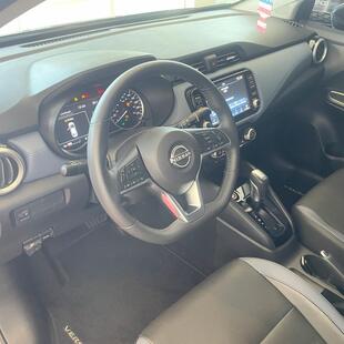 Nissan VERSA EXCLUSIVE 1.6 16v AUT VERSA EXCLUSIVE 1.6 16v AUT