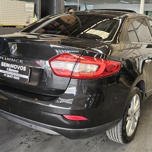 Renault FLUENCE 2.0 PRIVILÉGE 16V FLEX 4P AUTOMÁTICO