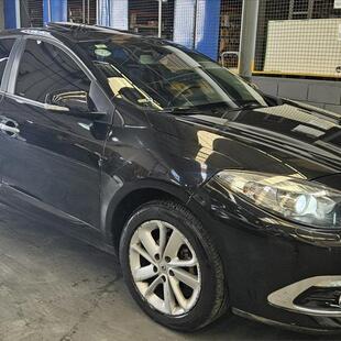 Renault FLUENCE 2.0 PRIVILÉGE 16V FLEX 4P AUTOMÁTICO