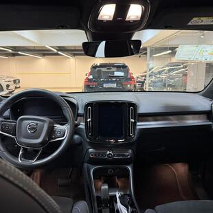 Volvo C40 P8 RECHARGE TWIN ELECTRIC ULTIMATE AWD