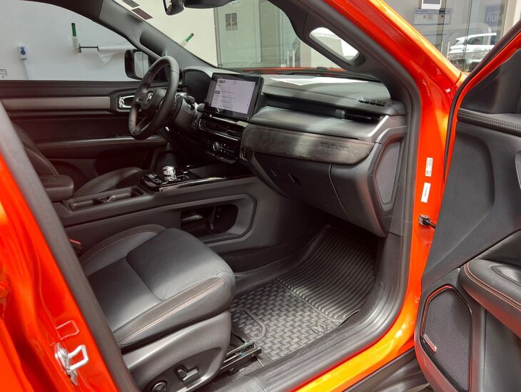 galeria Rampage Rebel 2.0 TB CD 4X4 AT