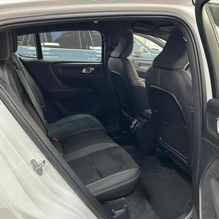 Volvo C40 P8 RECHARGE TWIN ELECTRIC ULTIMATE AWD