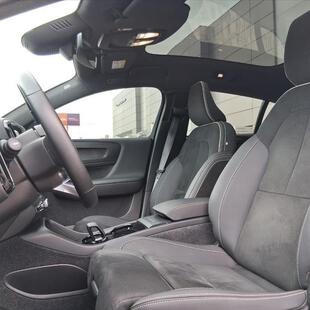 Volvo C40 P8 RECHARGE TWIN ELECTRIC ULTIMATE AWD