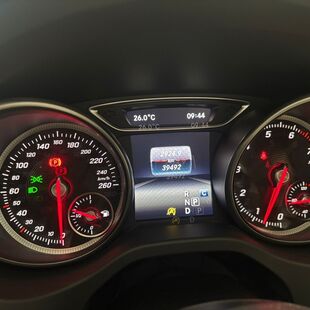 Mercedes Benz GLA 200 GLA 200 1.6 Style