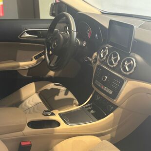 Mercedes Benz GLA 200 GLA 200 1.6 Style