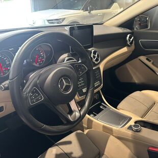 Mercedes Benz GLA 200 GLA 200 1.6 Style