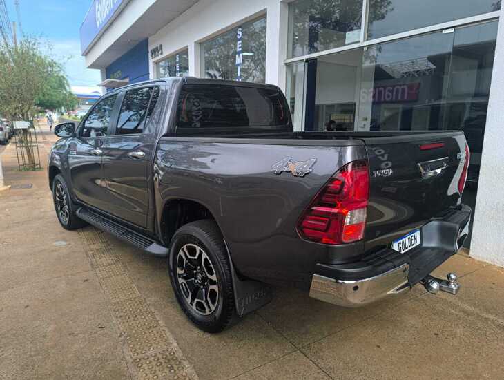 galeria HILUX