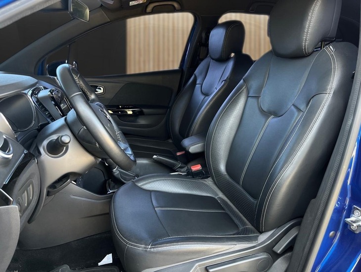 galeria CAPTUR Intense 1.3 TB 16V Flex 5p Aut.