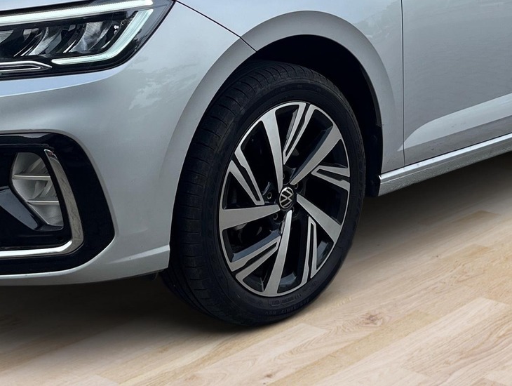 galeria VIRTUS Highline 200 TSI 1.0 Flex 12V Aut