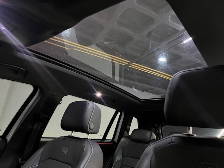 galeria TIGUAN Allspac R-Line 300 TSI 2.0