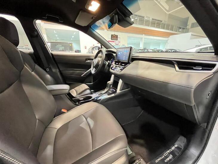 galeria COROLLA CROSS