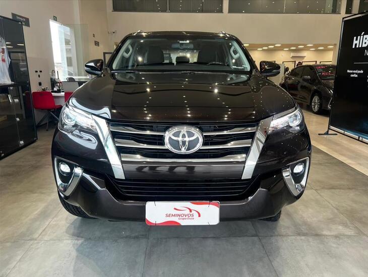galeria HILUX SW4