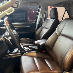 Toyota HILUX 2.8 SRX 4X4 16V TURBO INTERCOOLER DIESEL 4P AUTOMÁTICO