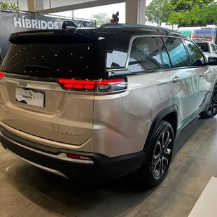 Jeep COMMANDER 1.3 T270 TURBO FLEX LIMITED AT6