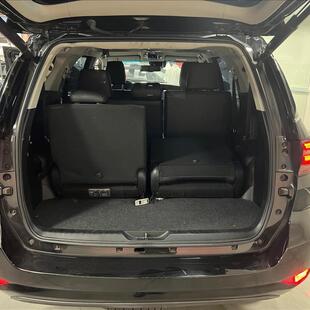 Toyota HILUX SW4 2.8 D-4D TURBO DIESEL SRX 7L 4X4 AUTOMÁTICO