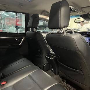 Toyota HILUX SW4 2.8 D-4D TURBO DIESEL SRX 7L 4X4 AUTOMÁTICO