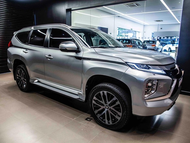 galeria Pajero Sport