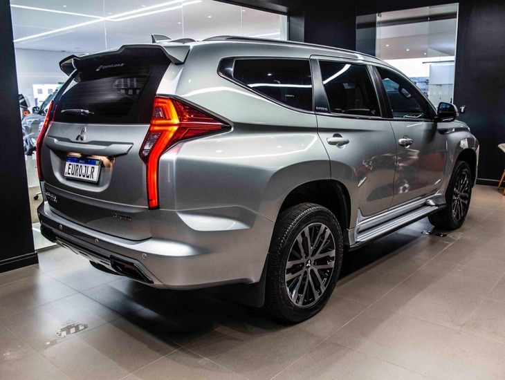 galeria Pajero Sport